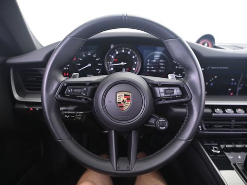 Used 2022 Porsche 911 Carrera S RWD image 31