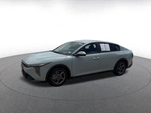 Used 2025 Kia K4 FWD image 7
