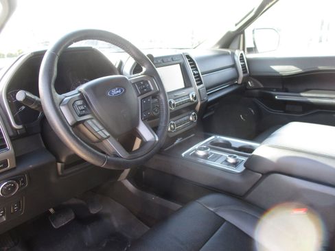 Used 2019 Ford Expedition XLT w/ Equipment Group 202A image 16