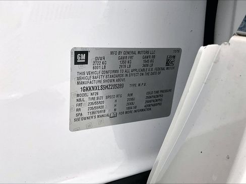 Used 2017 GMC Acadia Denali w/ Technology Package AWD/4WD image 42