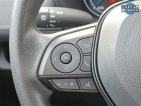 Used 2025 Toyota RAV4 XLE image 20