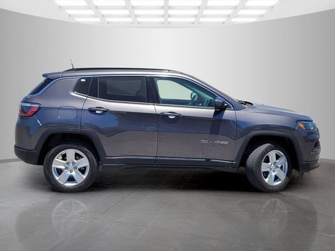 Used 2022 Jeep Compass Latitude AWD/4WD image 4