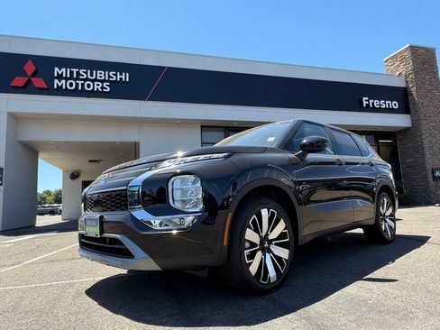 New 2026 Mitsubishi Outlander SE FWD image 1