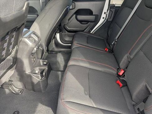 Used 2022 Jeep Wrangler Unlimited Rubicon w/ Steel Bumper Group image 18