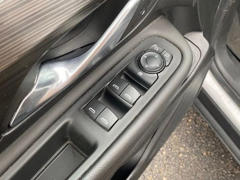 Certified 2023 GMC Terrain SLE w/ Driver Convenience Package image 18