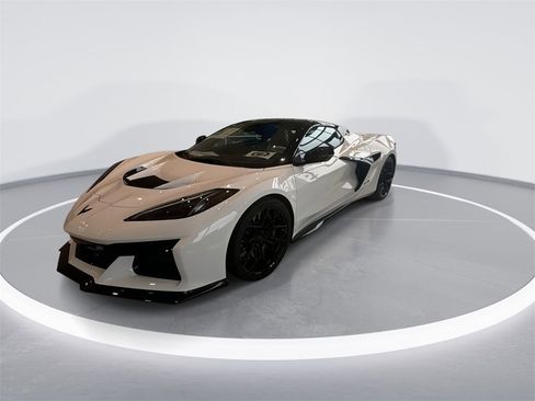 Used 2025 Chevrolet Corvette ZR1 w/ Stealth Interior Trim Package image 4