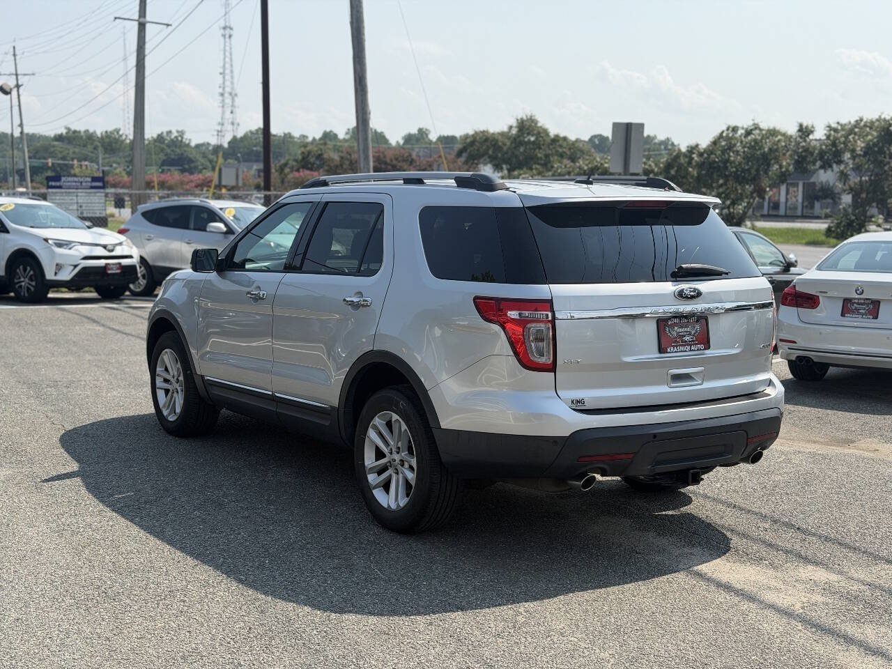 Used 2014 Ford Explorer XLT w/ Equipment Group 201A AWD/4WD image 6