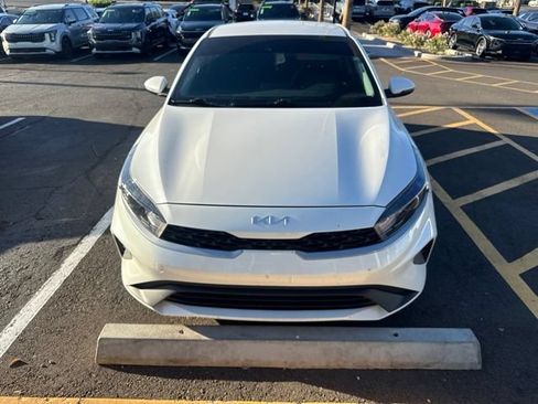 Used 2023 Kia Forte LXS w/ LXS Technology Package FWD image 5