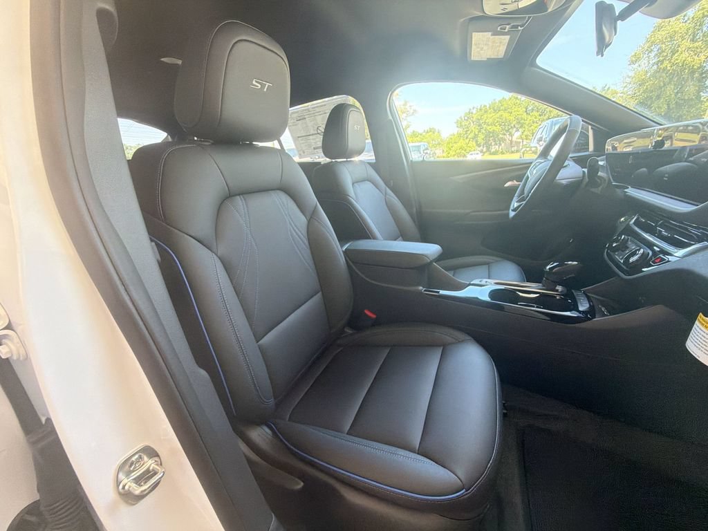 New 2026 Buick Envista Sport Touring w/ Convenience I Package FWD image 32