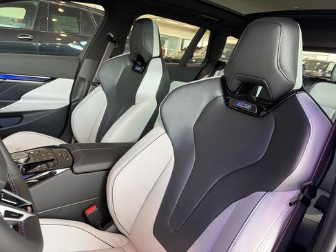 New 2026 BMW M5 Touring AWD/4WD image 7