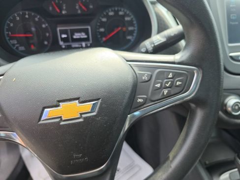 Used 2017 Chevrolet Malibu LS w/ LPO, Convenience Package 1 FWD image 19