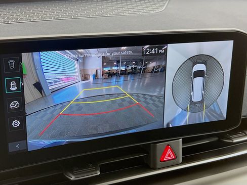 New 2026 Kia Carnival SX w/ SX Dark Edition Package FWD image 10