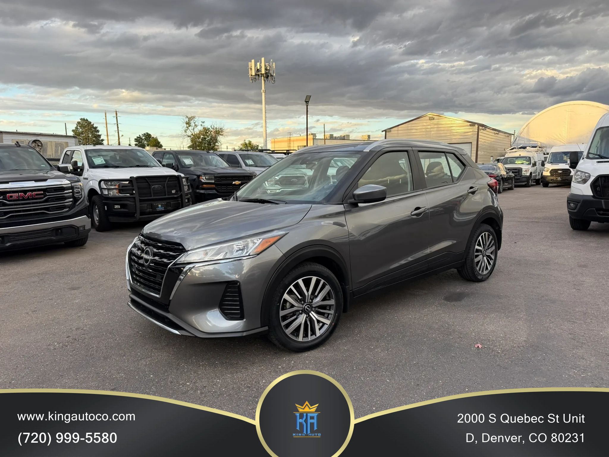 Used 2023 Nissan Kicks SV FWD image 1