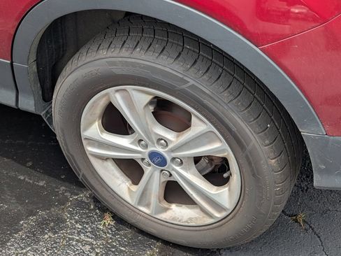 Used 2016 Ford Escape SE w/ Equipment Group 201A FWD image 18