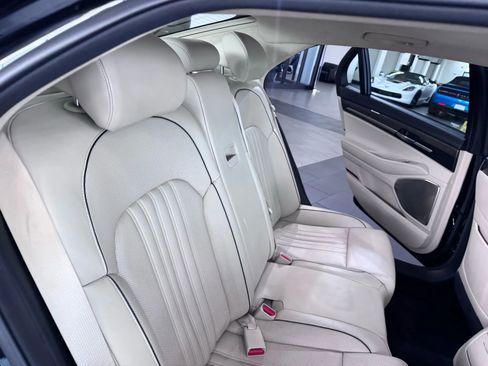 Used 2017 Genesis G90 3.3T Premium image 16