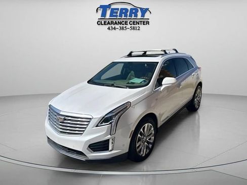 Used 2018 Cadillac XT5 Platinum w/ Driver Assist Package AWD/4WD image 3