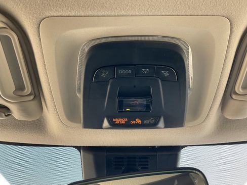 Used 2025 Toyota Corolla LE FWD image 16