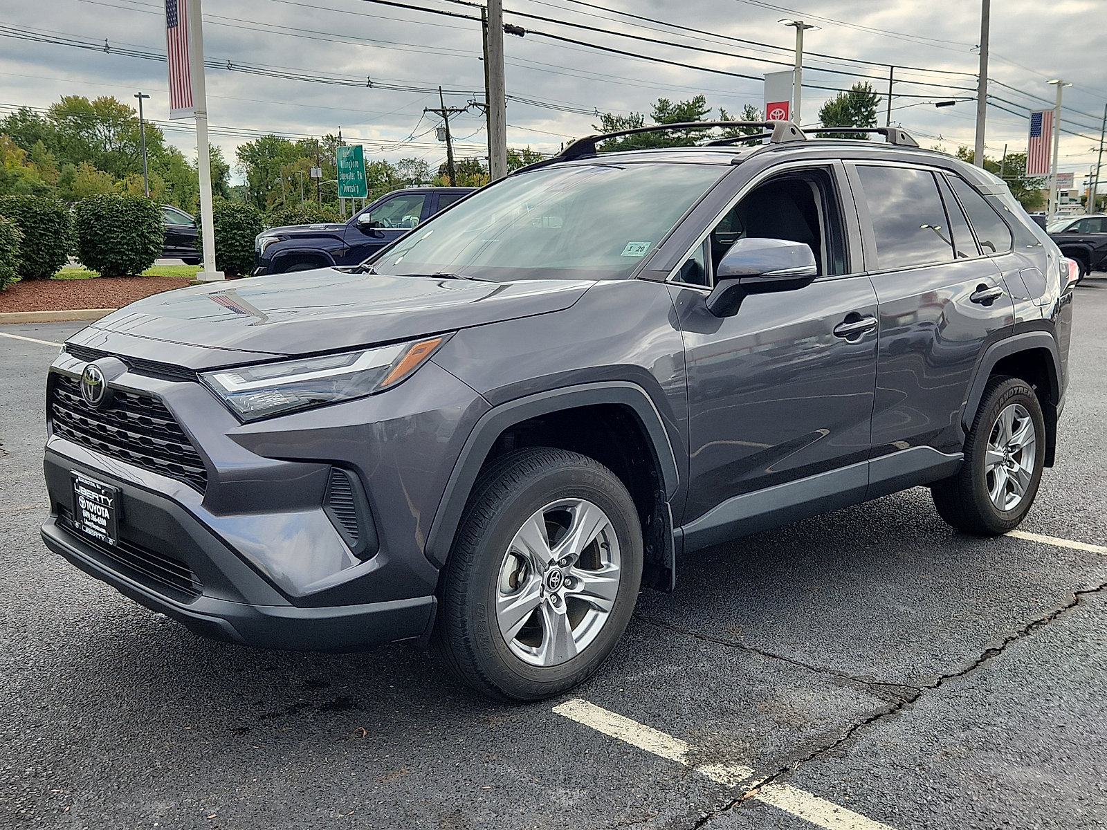Used 2024 Toyota RAV4 XLE w/ Convenience Package AWD/4WD image 3