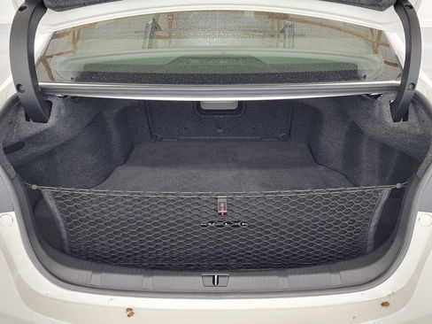 Used 2016 Toyota Avalon Touring FWD image 34