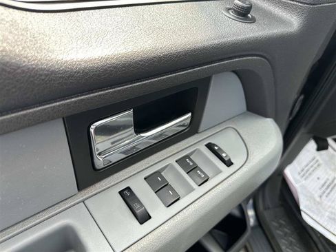 Used 2013 Ford F150 XLT AWD/4WD image 9