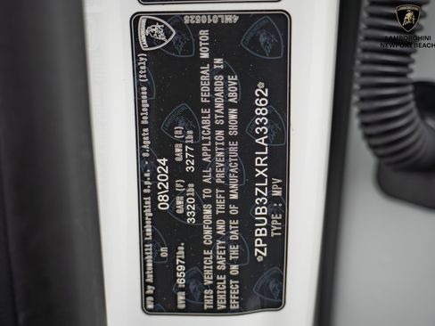 Used 2024 Lamborghini Urus S image 40