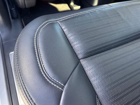 Used 2024 Lincoln Nautilus Reserve image 13