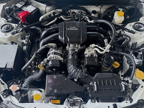 Used 2024 Subaru BRZ tS RWD image 28