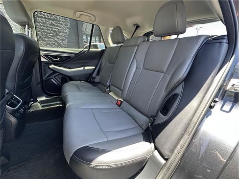 Used 2023 Subaru Outback Limited AWD/4WD image 16