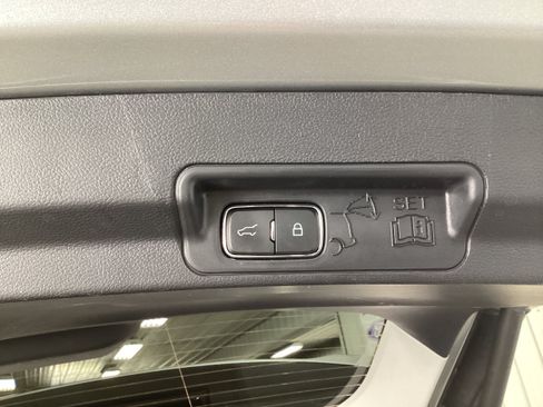 Used 2025 Ford Explorer Active w/ Active Comfort Package AWD/4WD image 6