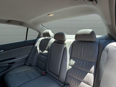 Used 2009 Honda Accord EX-L image 24
