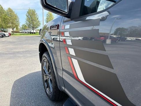 Used 2018 Ford F150 Lariat w/ Equipment Group 502A Luxury AWD/4WD image 12
