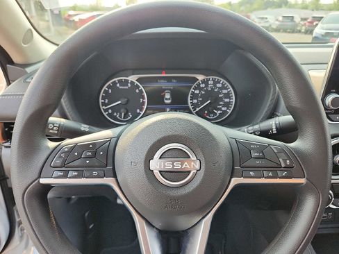 Certified 2024 Nissan Sentra SV image 18