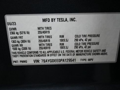 Used 2023 Tesla Model Y Long Range image 45