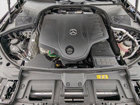New 2025 Mercedes-Benz S 500 4MATIC image 18