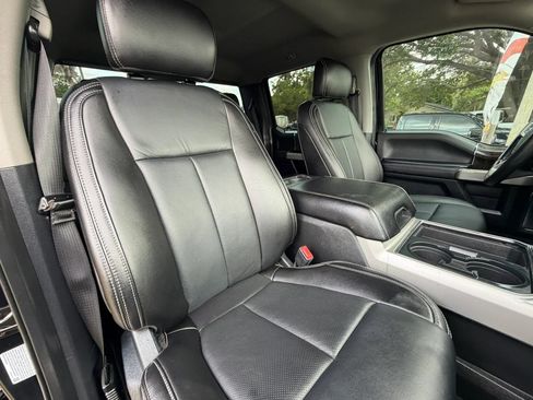 Used 2021 Ford F350 Lariat w/ Lariat Ultimate Package AWD/4WD image 16