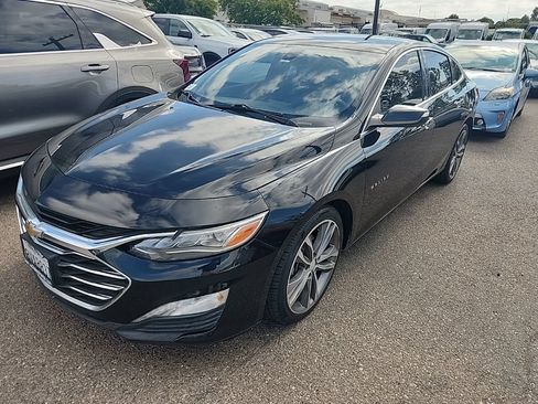 Used 2020 Chevrolet Malibu Premier FWD image 3