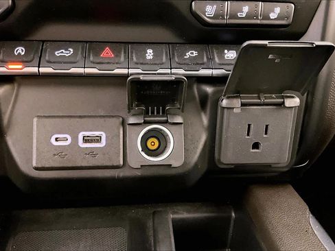 Used 2020 GMC Sierra 1500 SLT image 32