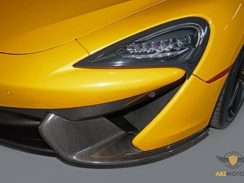 Used 2016 McLaren 570S Coupe image 12