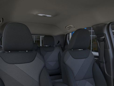 New 2027 Chevrolet Bolt LT w/ Comfort Package image 25