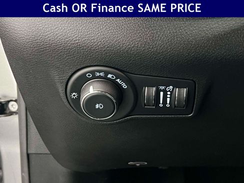 Certified 2023 Jeep Compass Limited w/ Sun and Sound Group AWD/4WD image 20