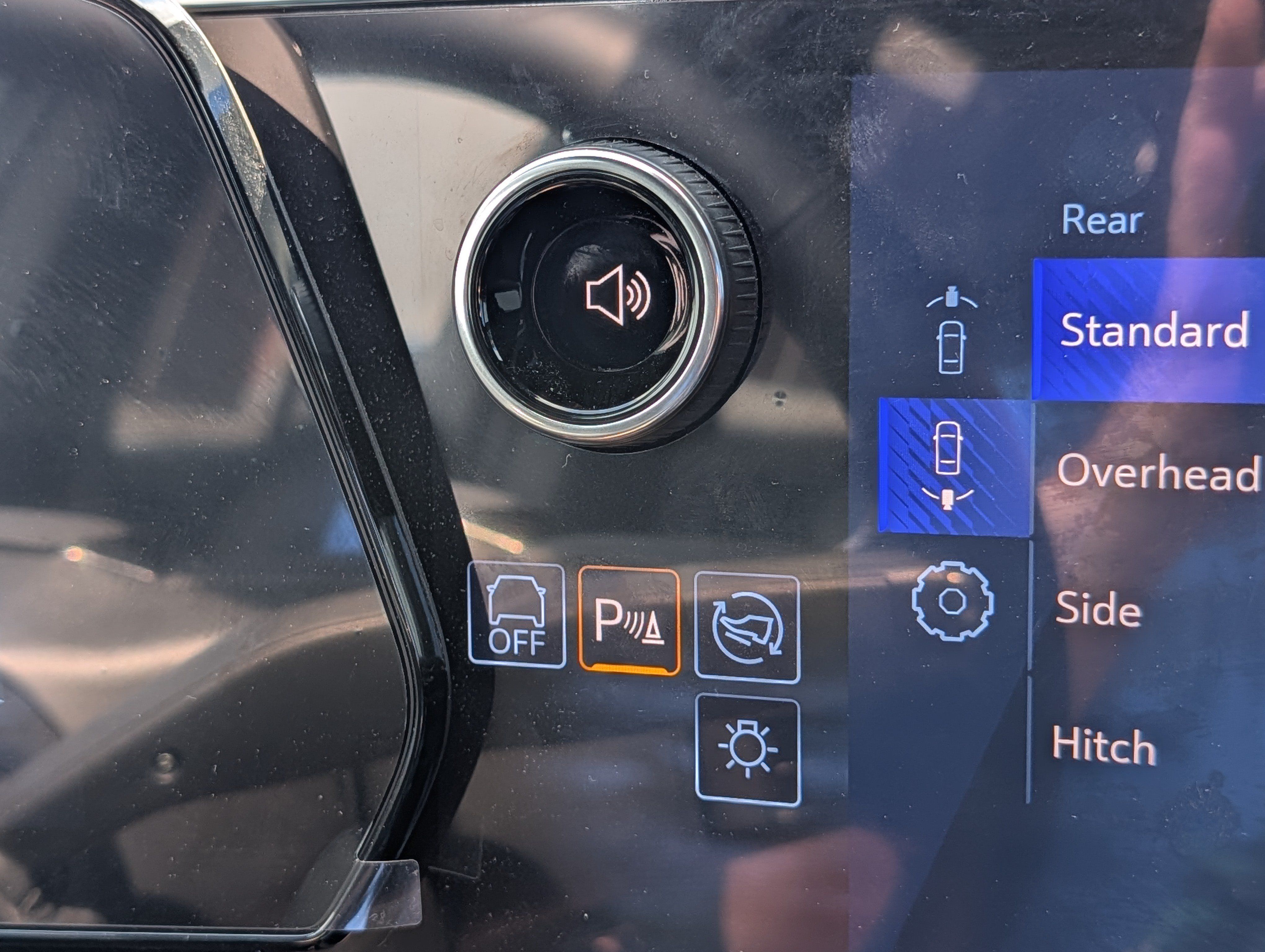 Certified 2024 Chevrolet Equinox EV LT AWD/4WD image 27