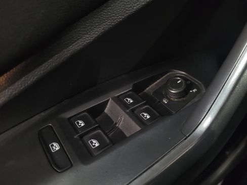 Used 2019 Volkswagen Jetta SE FWD image 27