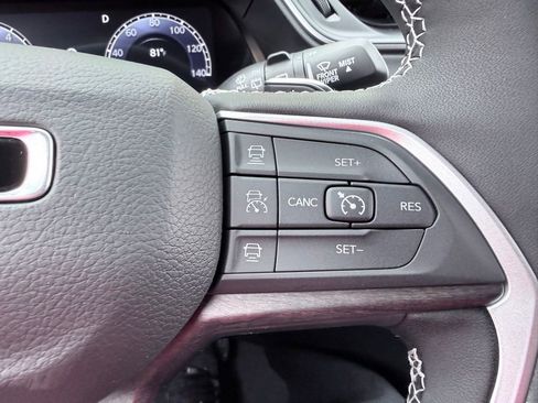 New 2025 Jeep Grand Cherokee L Limited w/ Black Appearance Package image 12