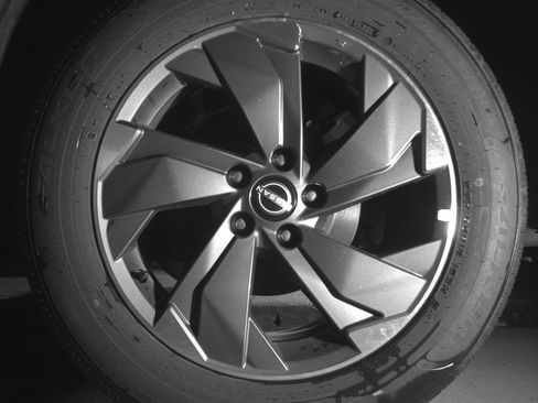 Used 2025 Nissan Rogue SV image 14