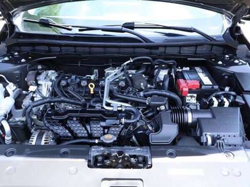 Used 2023 Nissan Altima 2.5 SL FWD image 9