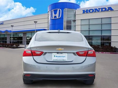 Used 2024 Chevrolet Malibu LT image 5