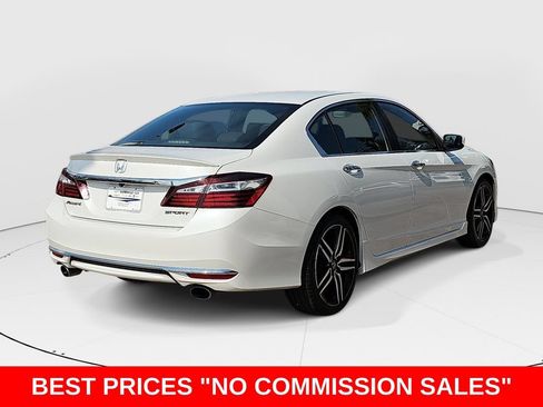 Used 2017 Honda Accord Sport image 3