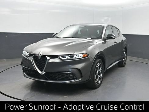 Used 2024 Alfa Romeo Tonale Ti AWD/4WD image 1