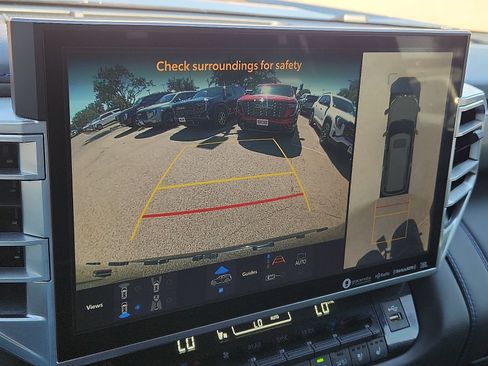Used 2024 Toyota Sequoia Platinum AWD/4WD image 19