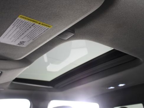 Used 2025 GMC Sierra 3500 Denali w/ Denali Reserve Package image 12